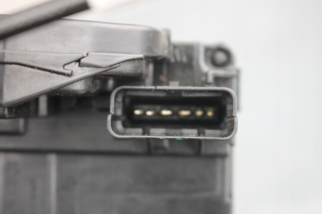 фото №6, Замок дверь правый перед nissan note e12 13-17