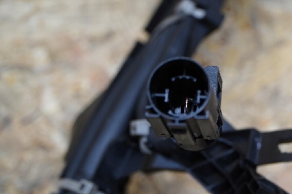 Коробка электропроводка a2225407629 a1675405459 mercedes gle 167 w167 23r 48v в Украине