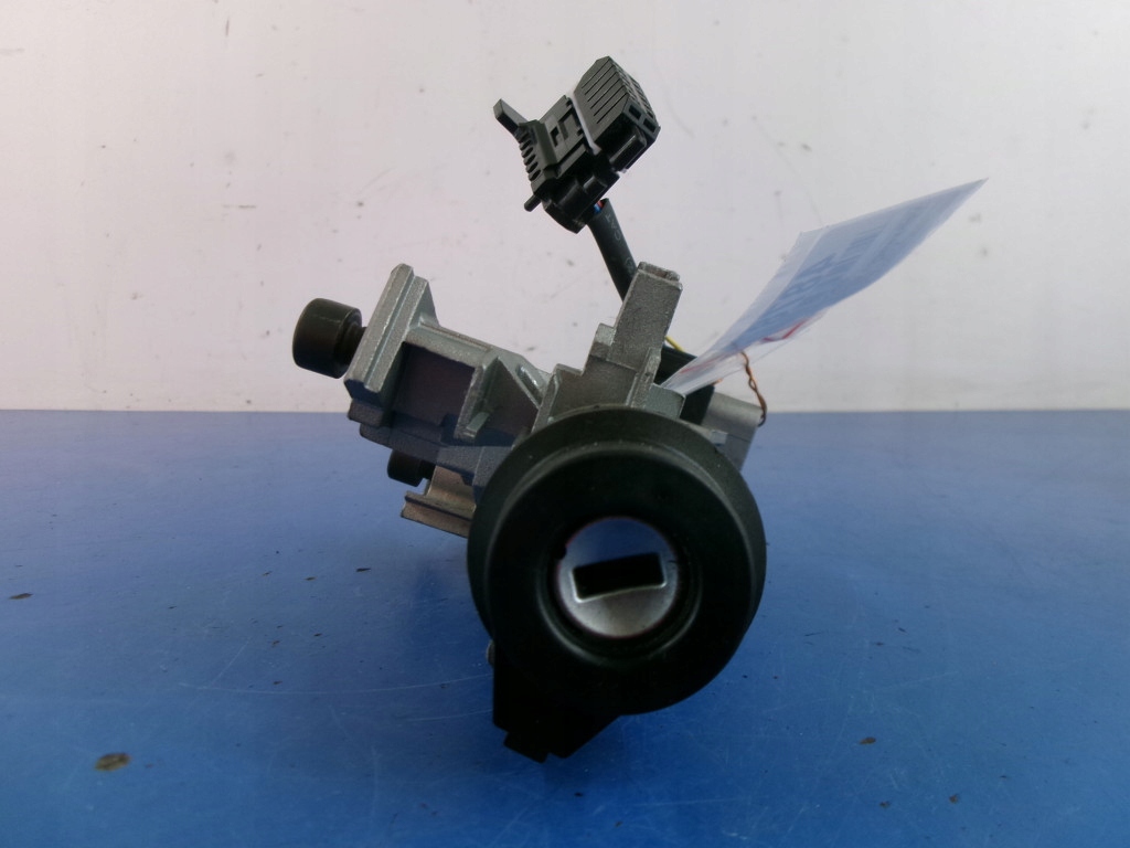 фото №5, Vw golf 6 vi plus замок запалювання 1k0905851b ключ +вкладка+ ручка la7t