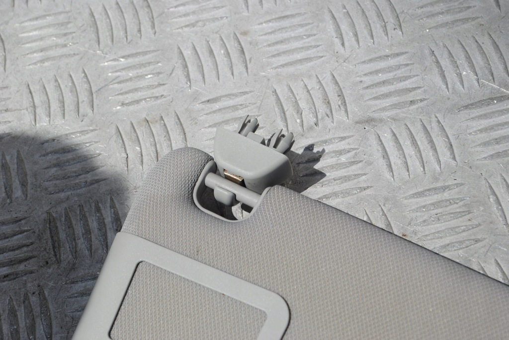 фото №4, Захист сонцезахисна права audi a6 c6 avant