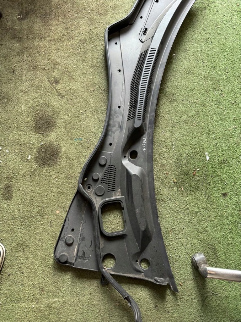 фото №1, 670010468 жабо maserati quattroporte vi