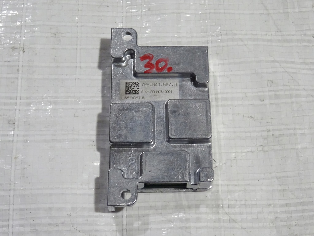 фото №1, Преобразователь модуль лампы skoda scala 7pp941597d