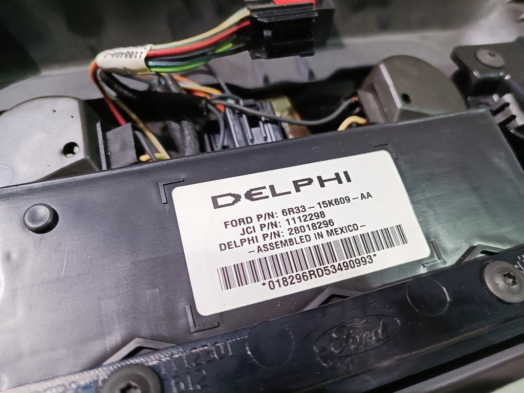 фото №10, Лампа освещение кабины mustang cabrio 2005-2009