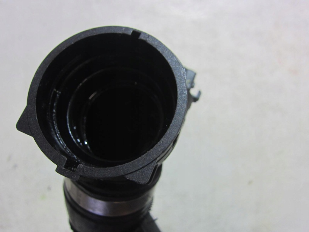 Bmw f10 550i шланг пабтрубок  труба воды 7575427 Оригинал