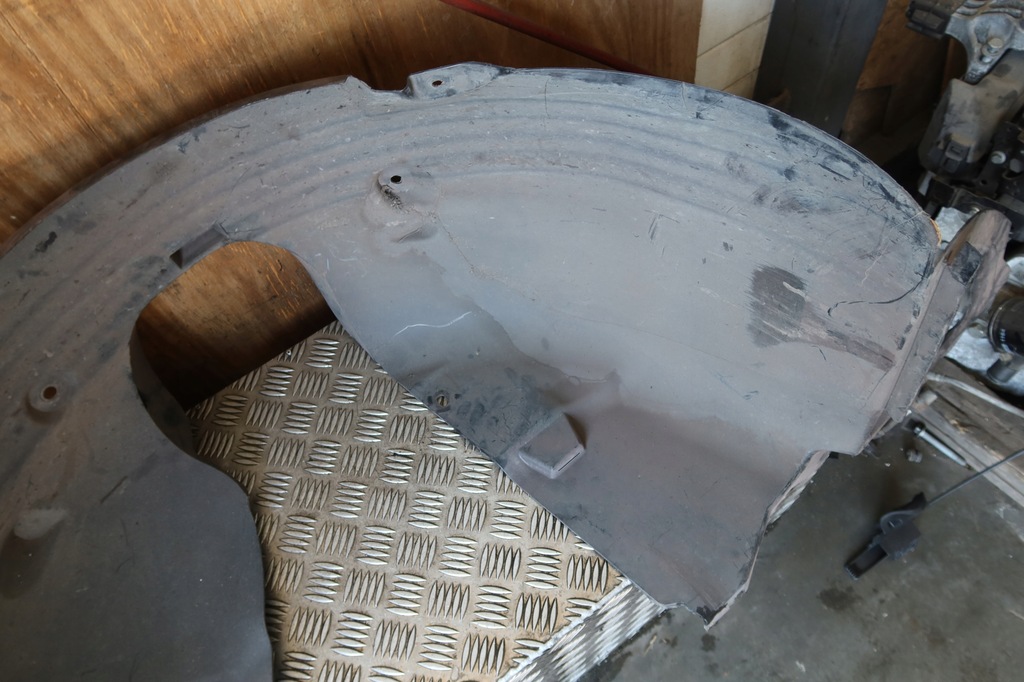 фото №8, Підкрилок правий перед 208 ii 9673768780 пошкоджені foto