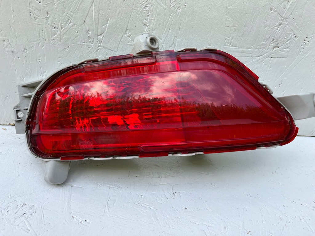 фото №1, Mazda cx5 ii 17 - лампа отражатель правый задняя kb9g51650