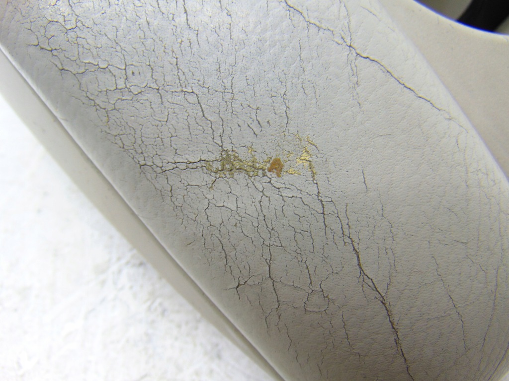 фото №7, Подлокотник подстаканник бардачок na кружки туннель audi q7 4l