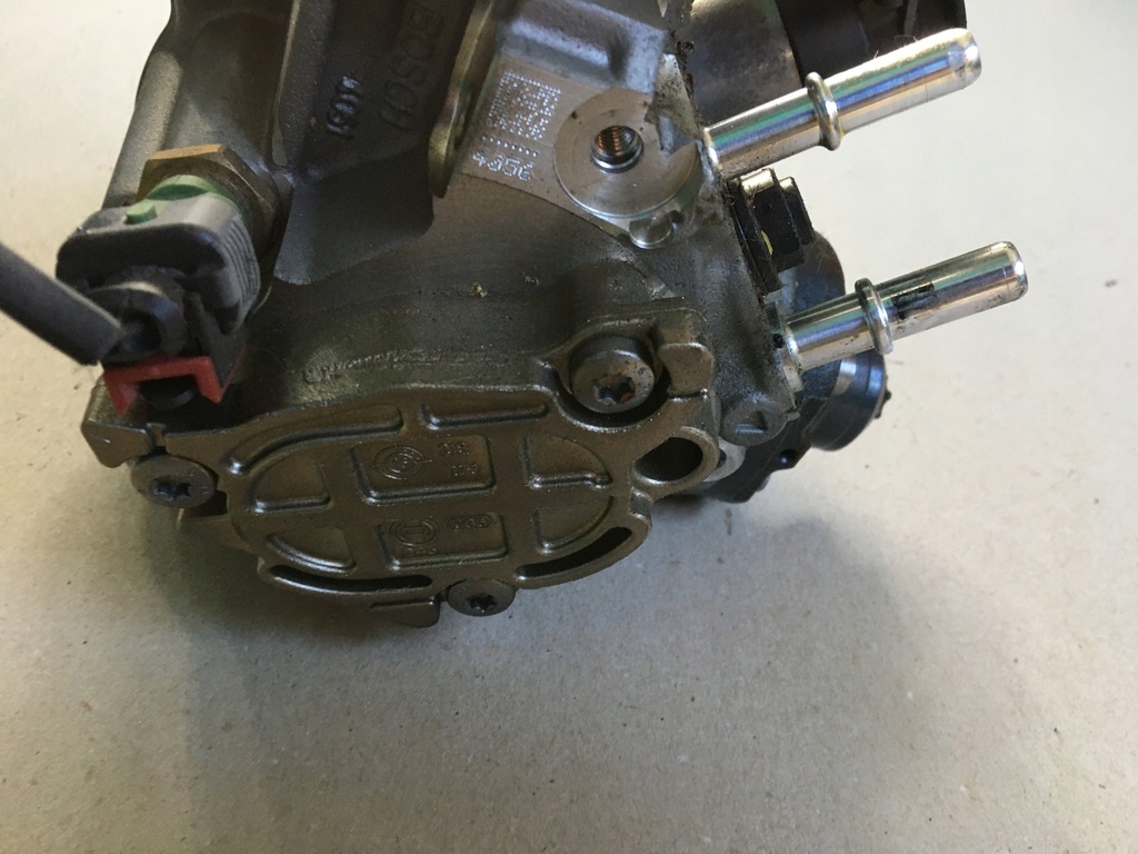 фото №7, Range rover sport ii 13- l494 3.0 d насос впрыскная 0445010698 jaguar xf xj