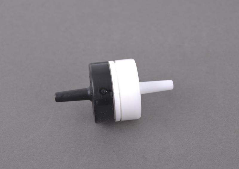 фото №5, Клапан bezpowrotny vag golf jetta passat оригинальный 046905291a