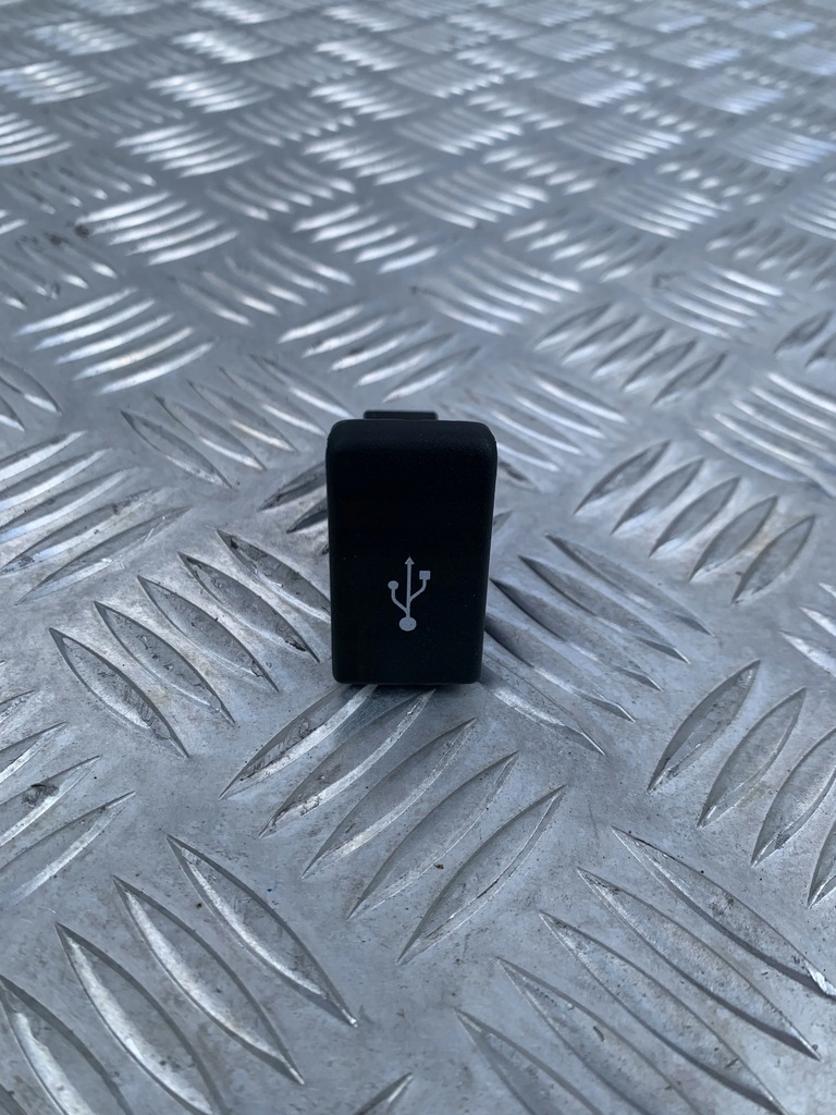 фото №1, Штекер разъём usb honda hr-v ii 15-