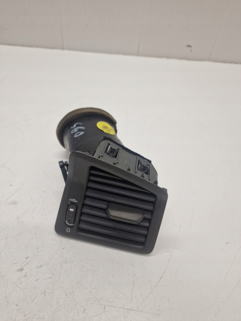 фото №1, Решётка обдув правая воздуховод v70 ii, xc70 i, s60 i