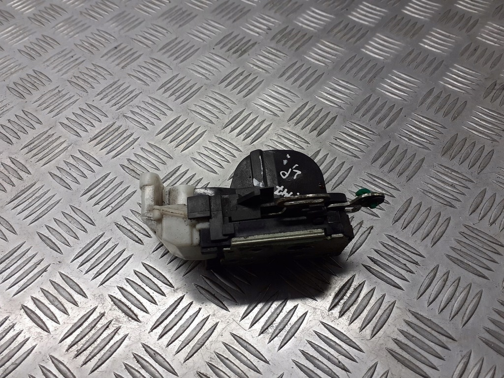 фото №1, Замок дверь левый перед alfa romeo 147 1.9 jtd