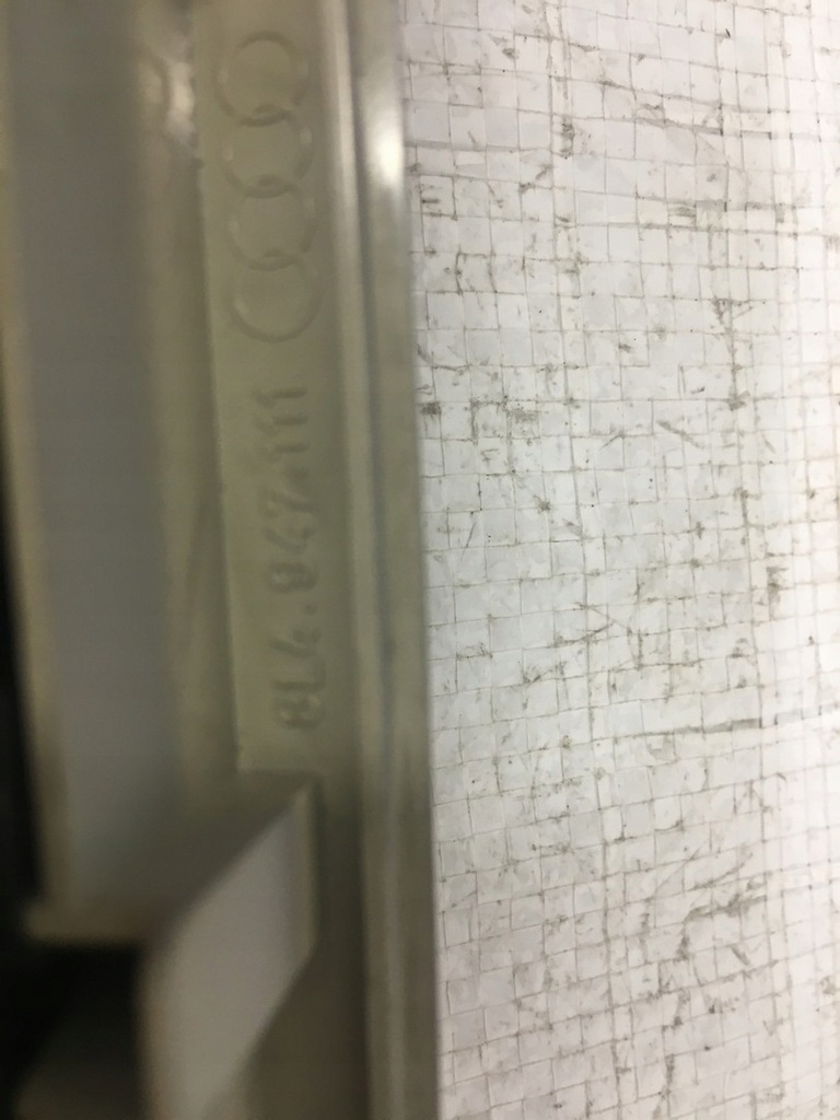 фото №13, Освещение кабины задняя audi a3 8l 8l4947111