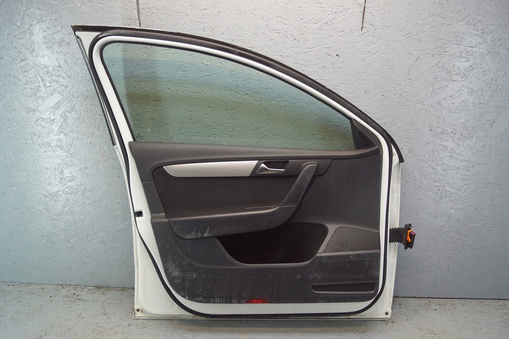 фото №15, Дверь левый перед vw passat b7 lb9a