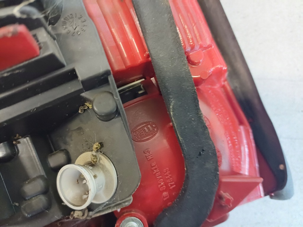 фото №8, Лампа левая w крышка vw touran ii hella