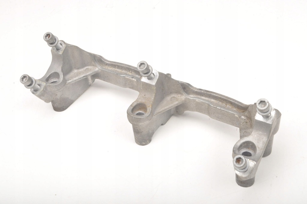 фото №1, Ferrari california 4.3 кронштейн накладки впрыска