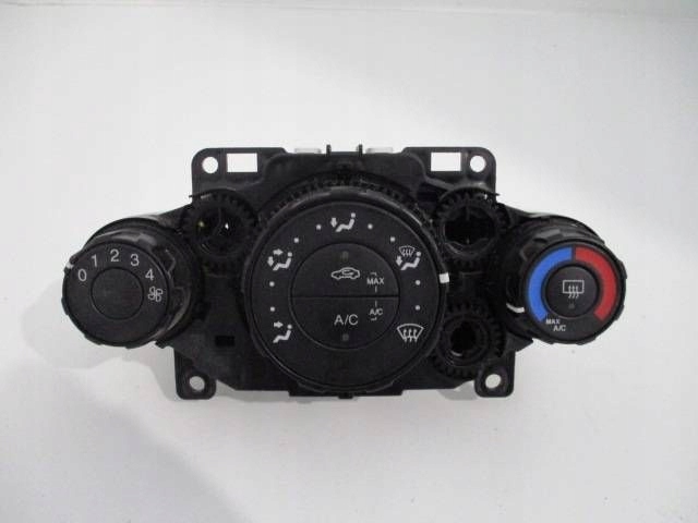 фото №1, Ford fiesta mk7 панель кондиционера
