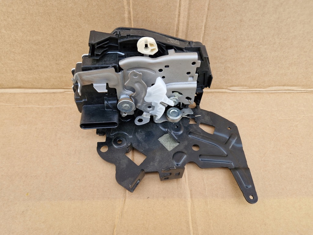 фото №1, Range rover sport 2014- discovery sport 2015- замок привід лівий lr078732