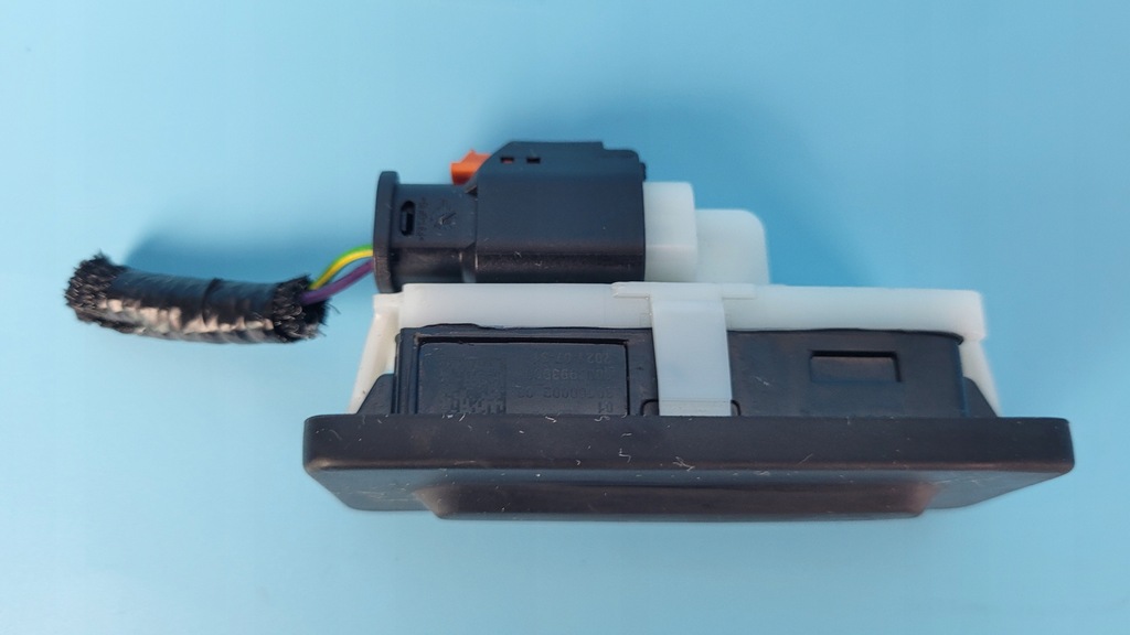 фото №8, Peugeot 308 iii p5 21r ручка микровыключатель крышки багажника 9820395580