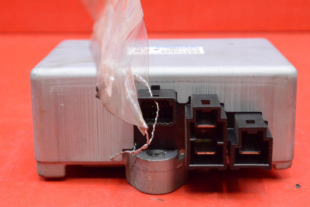 Блок керування модуль підсилювача 8633a095 mitsubishi asx i 1.6 mivec 117 km рестайлінг в Україні