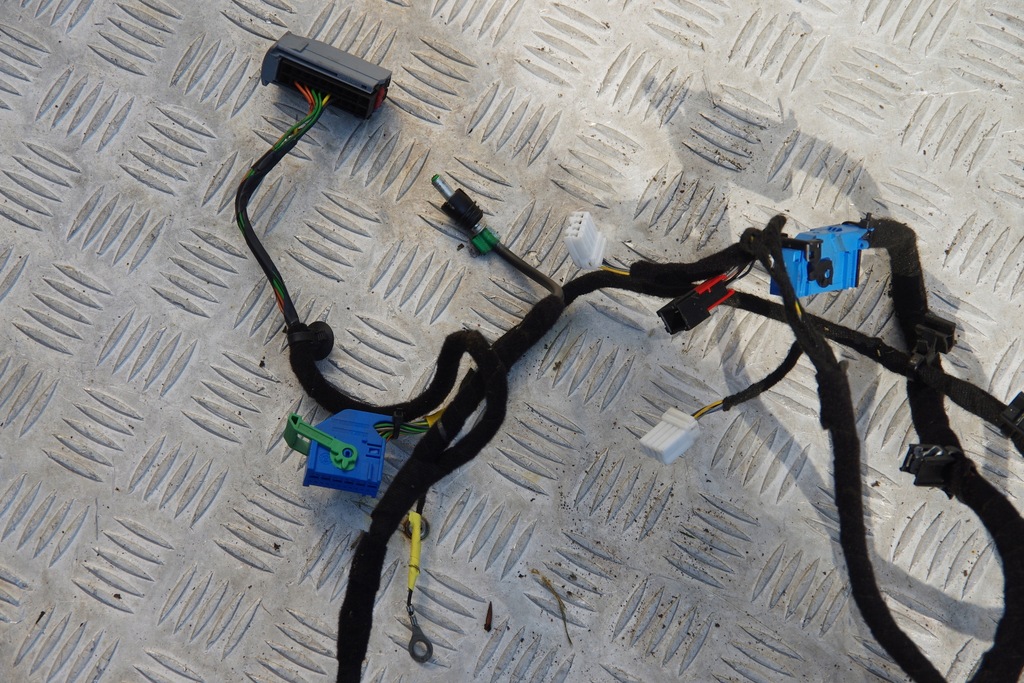 фото №5, Электропроводка салона консоли fiat 500 00518533370