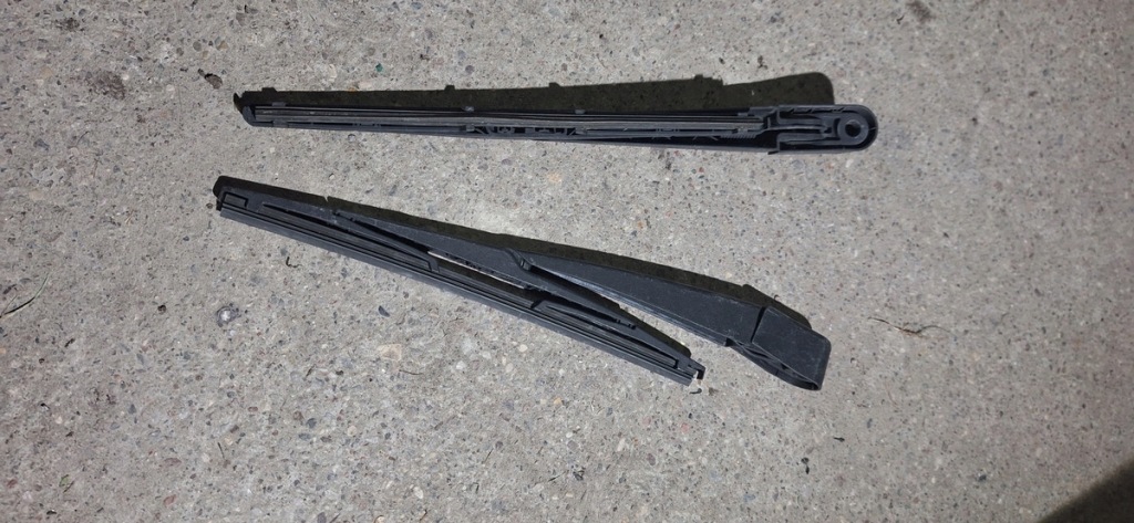 Купить Дворник крышки задний peugeot 3008 2 оригинальная