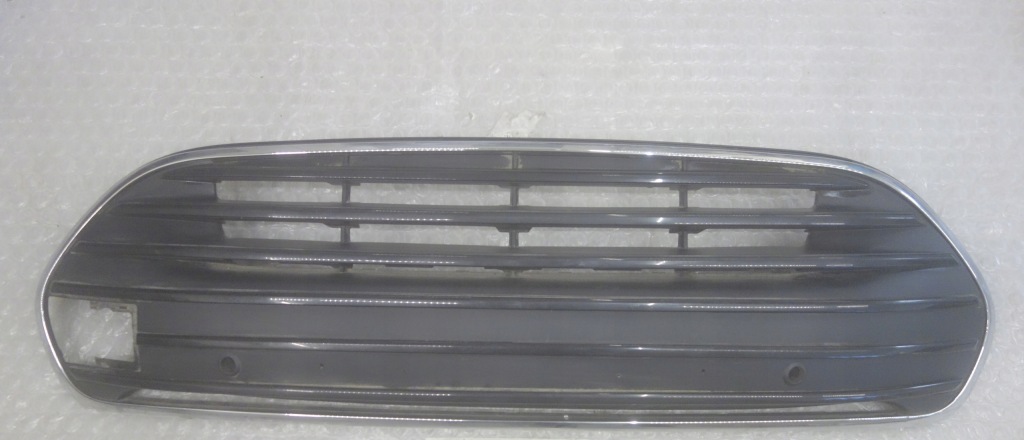 Купити Mini clubman f54 lci рестайлінг  решітка радіатора решітка  впуск бампера хром оригінал.