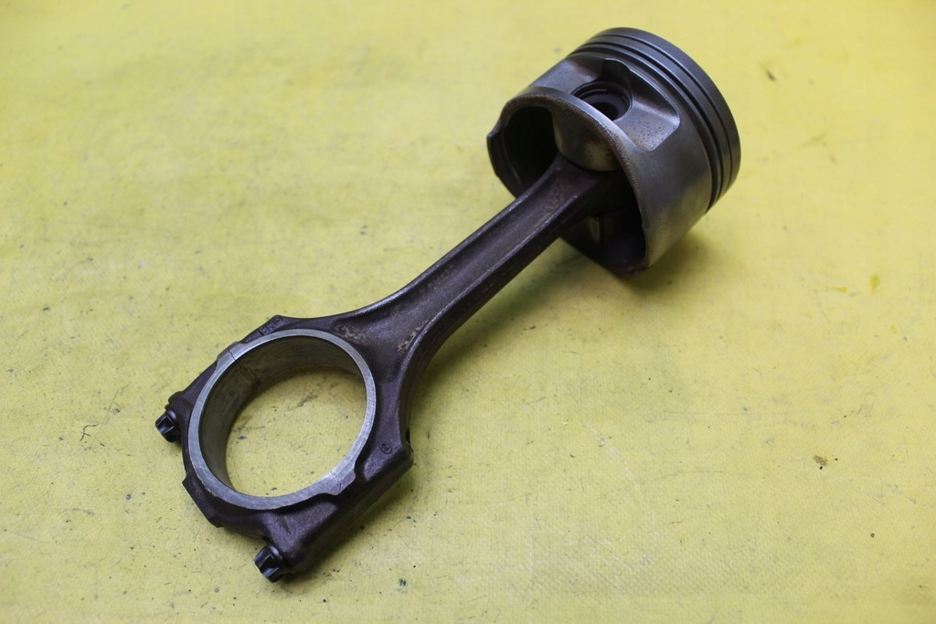 фото №1, Поршень шатун шату́н 84l30 a8 d3 4.2b bfm 078j