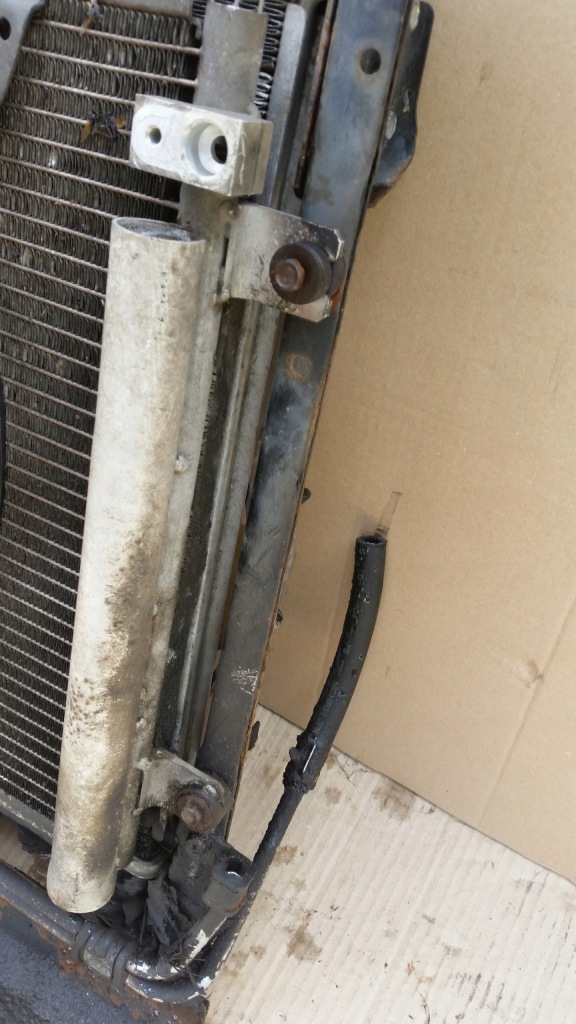 Suzuki grand vitara 1 2.0 td радиатор воды вентиляторы Киев