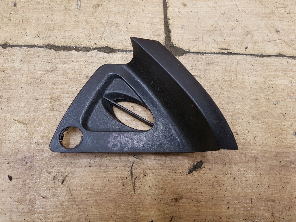 фото №1, Захист панелі консолі права volvo 850