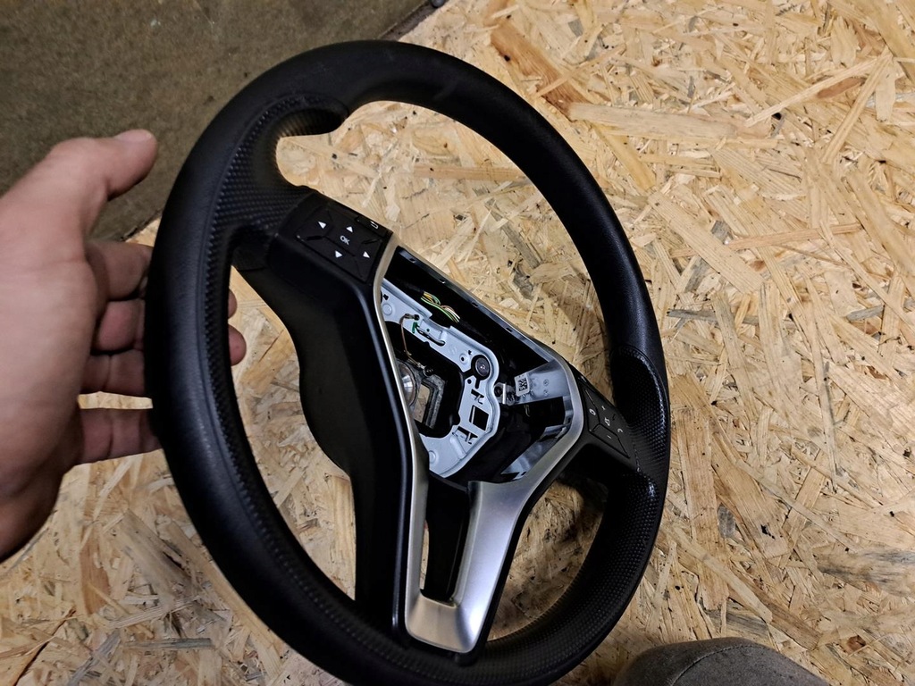 фото №5, Mercedes w246 w176 повітропровід шкіряний czarna комплектна