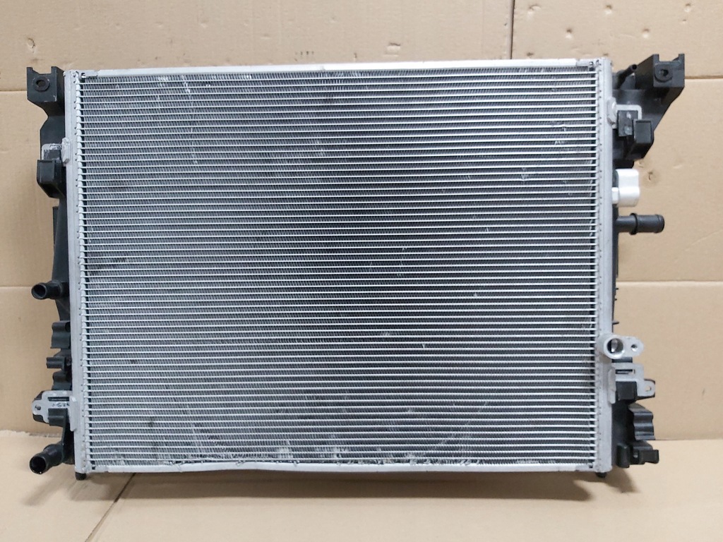 фото №1, Комплект радиатор renault zoe 214104950r 921007736r