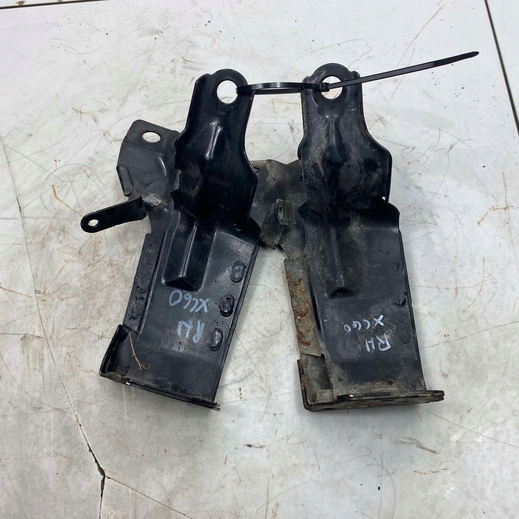 фото №1, Кронштейн балка радиатор правое xc60 i