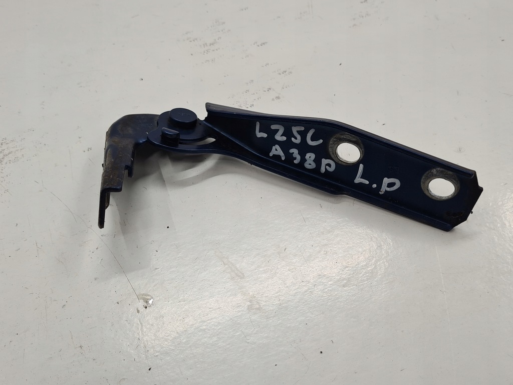 фото №1, Audi a3 8p 07r петля капот левый lz5c
