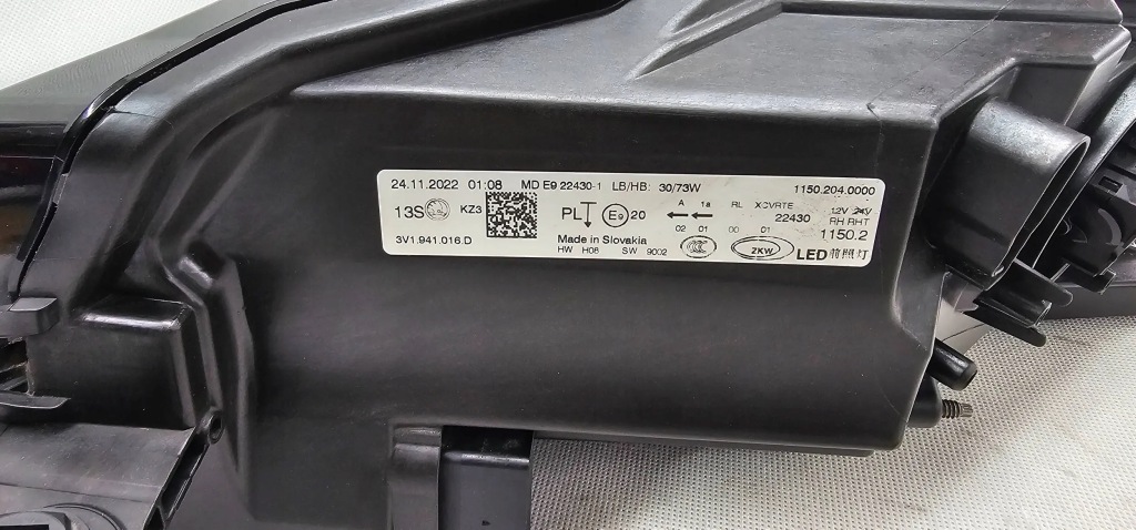 Skoda superb 3 рестайлинг  3v0 фара перед правый  full led crystal lighting с Разборки