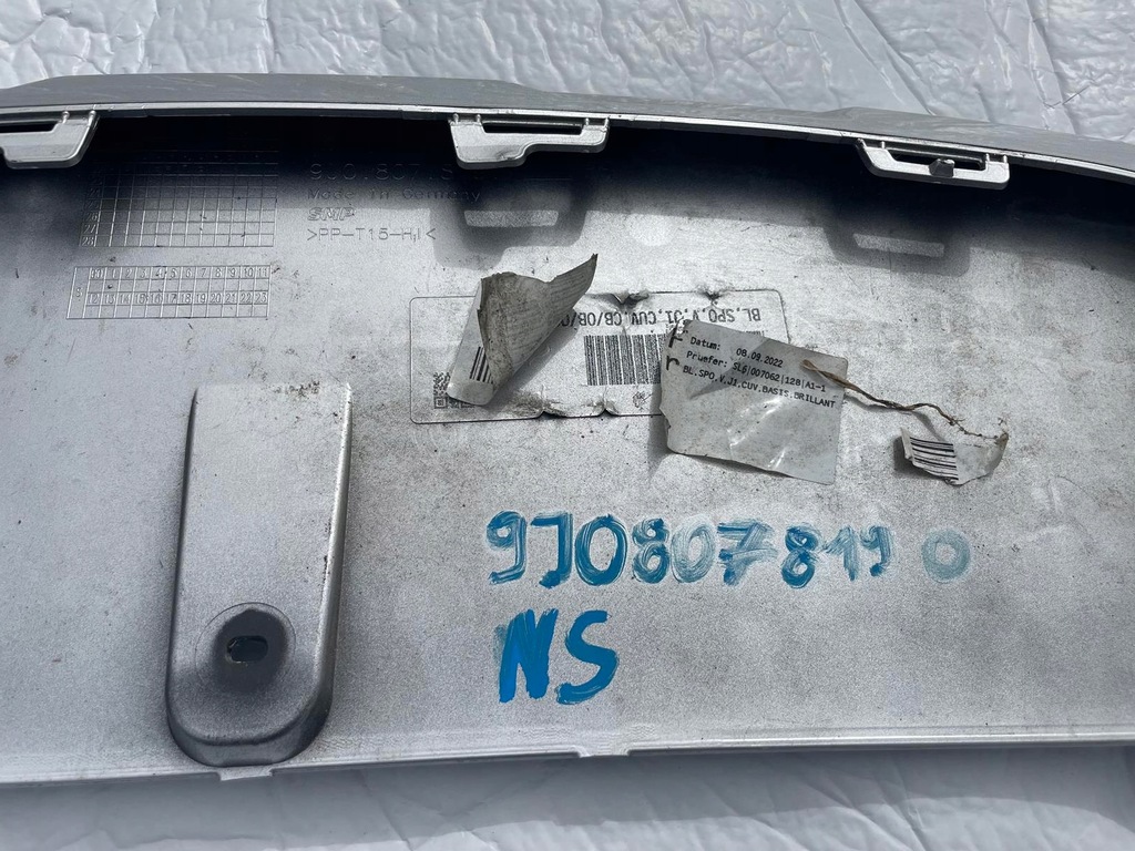 фото №9, Porsche taycan cross накладка спойлер бампера передній передня 9j0