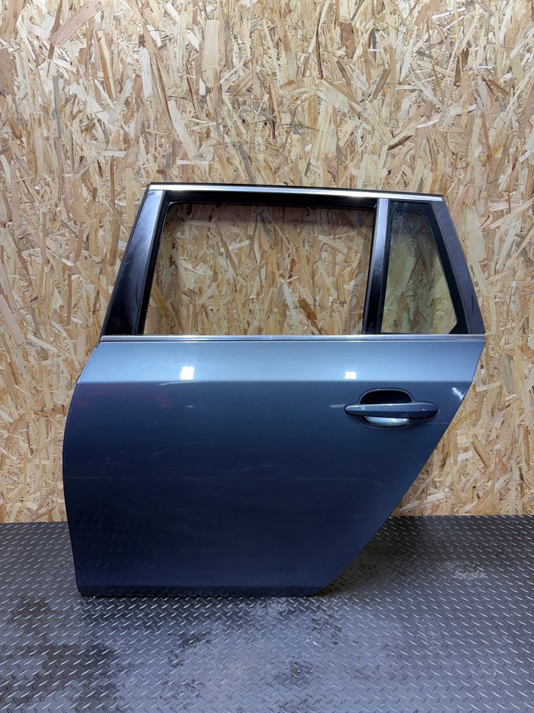 фото №1, Двері ліва задні bmw e61 neptunblau a85/5