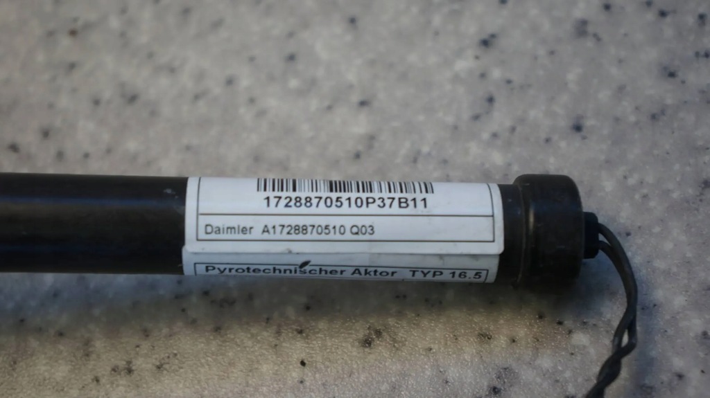 фото №1, Патрон петля капот a1728870510 mercedes slk w172 r172