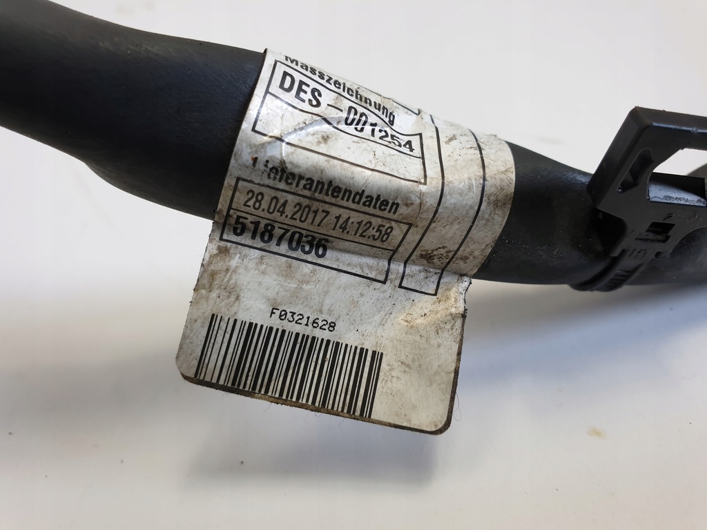 фото №4, Mercedes w205 3.0 v6 шланг електричний стартер