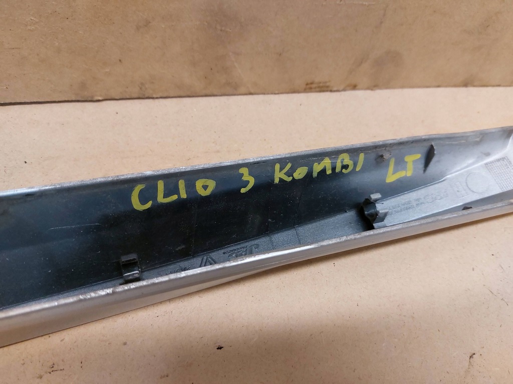 фото №7, Renault clio iii kombi 05-12r заглушка рейлінг лівий задня