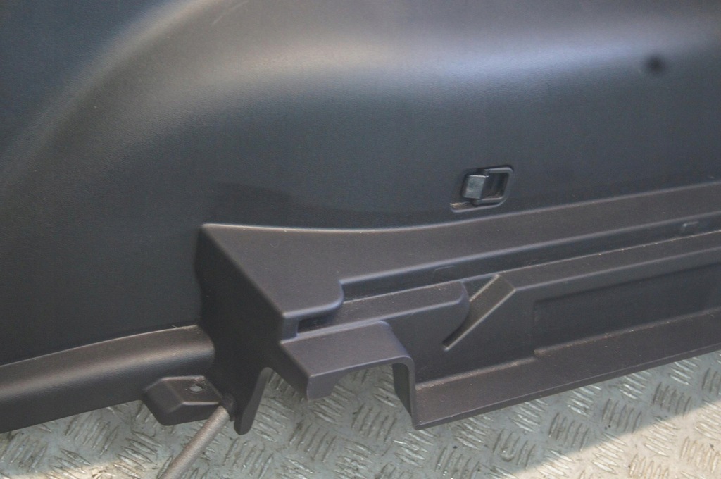 фото №7, Kia ev6 обшивка багажника правий