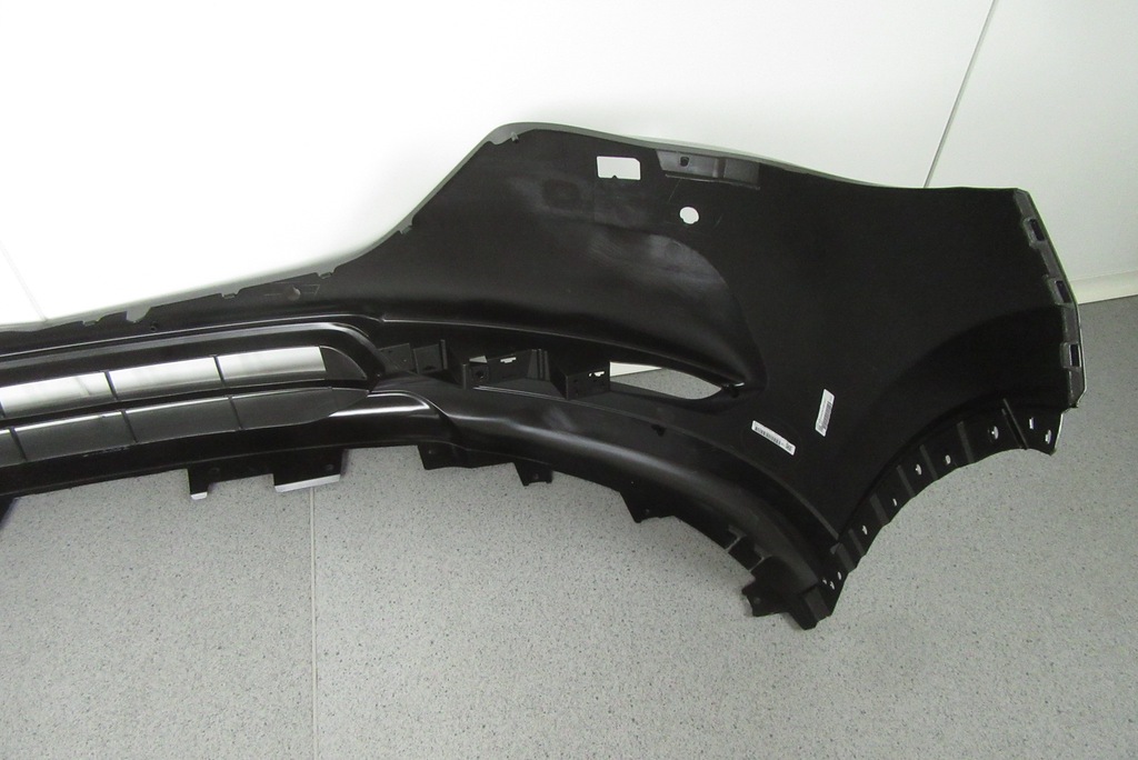 фото №10, Mazda оригинальный номер kb8a-50031 бампер