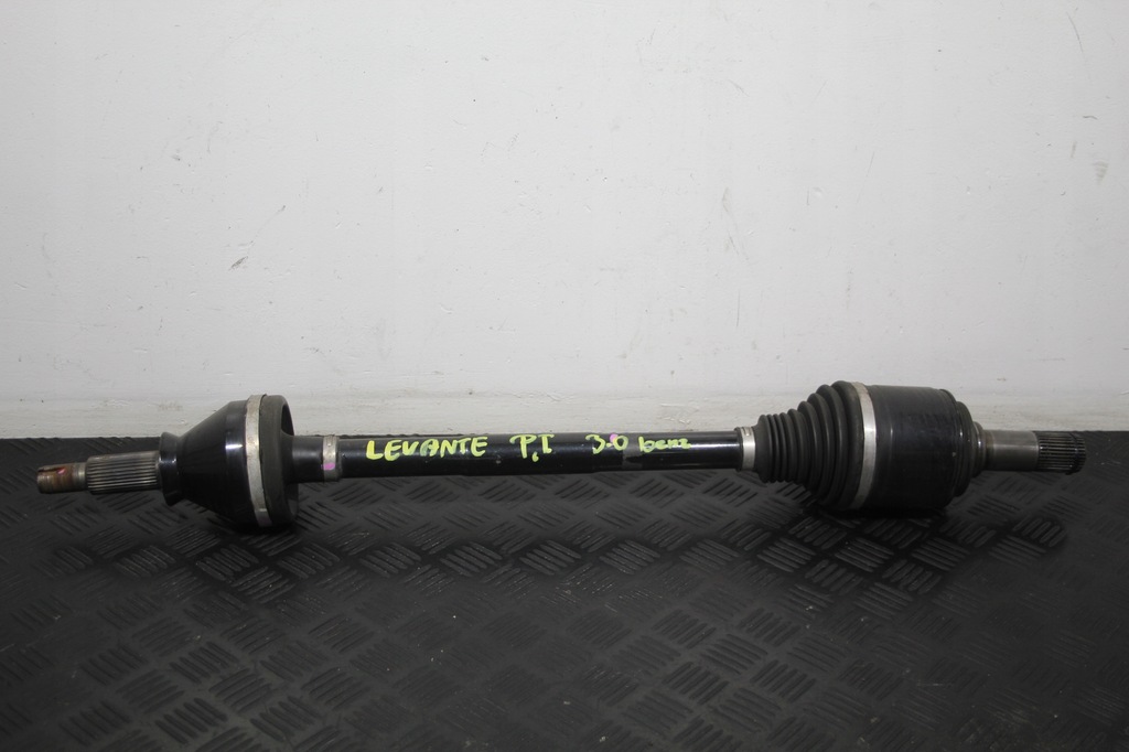фото №1, Приводной вал półośka правый задняя levante m161