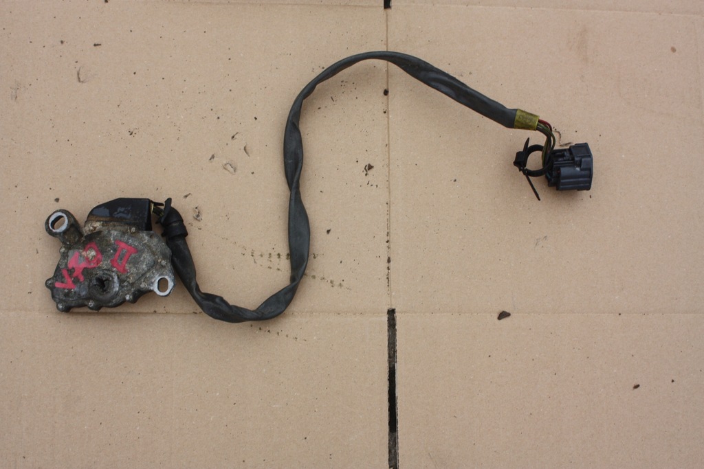 фото №1, Замок капот volvo v70 ii