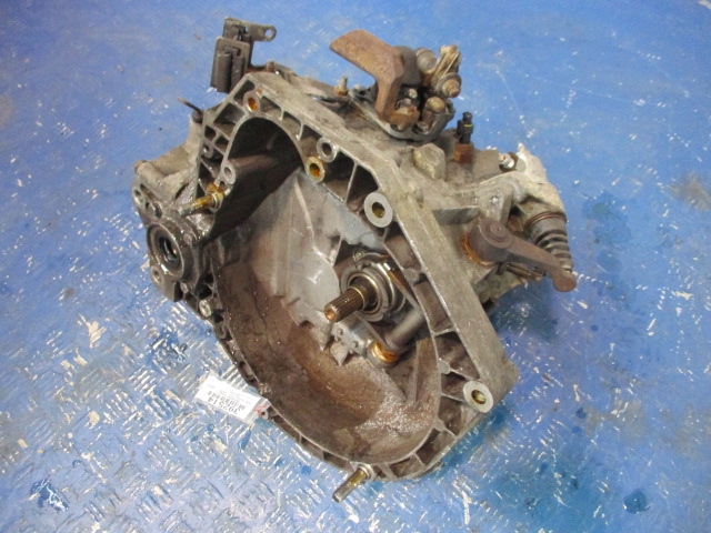 фото №1, Alfa romeo 147 1.9jtd 937a2000 коробка передач передач