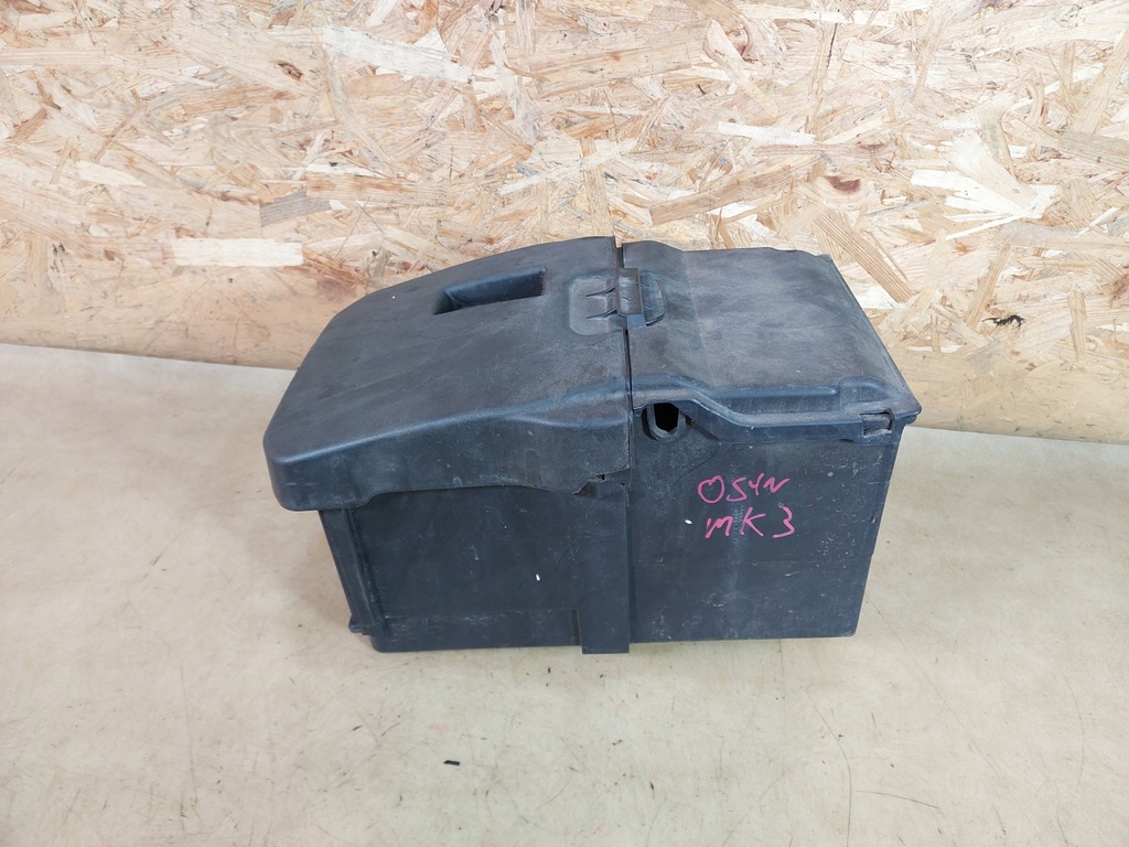 фото №1, Focus mk3 корпус аккумулятор