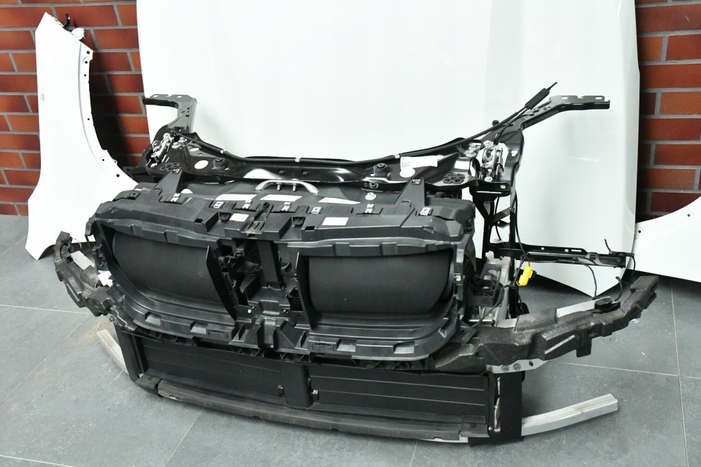 Капот бампер ремень фонари led усилитель bmw x1 u11 a300 в Украине