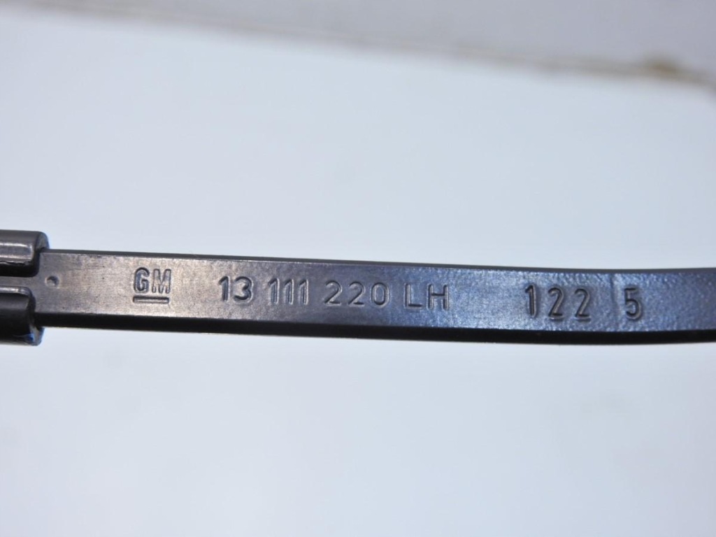 Важіль двірники праве opel astra iii h 13111220 Недорого