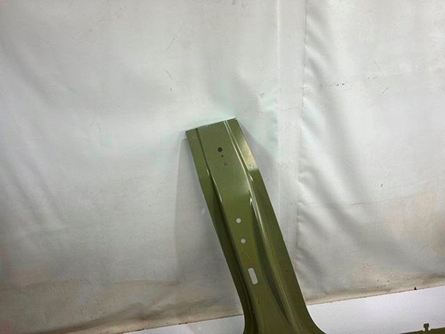 Порог стойку обшивка правое  tesla model y оригинал новая Доставка