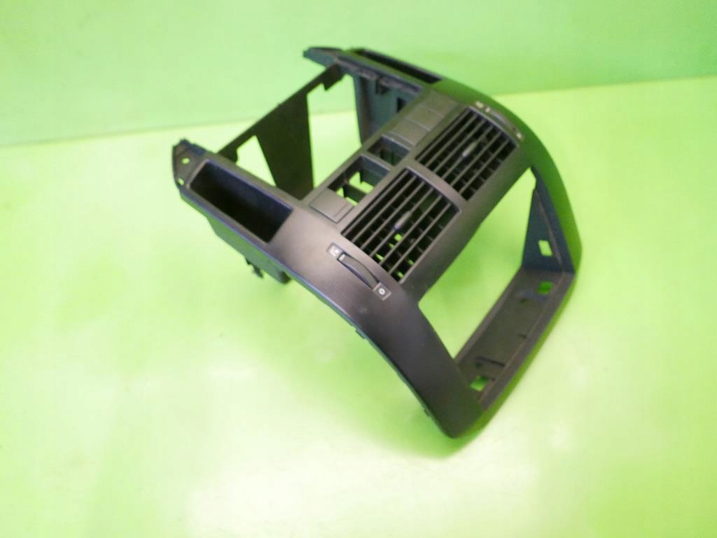 фото №7, Рамка консоли средняя решётки vw polo iv 9n 01-05